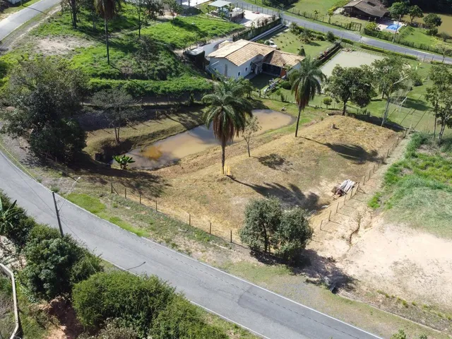 Imagem: Terreno Excepcional À Venda no Condomínio