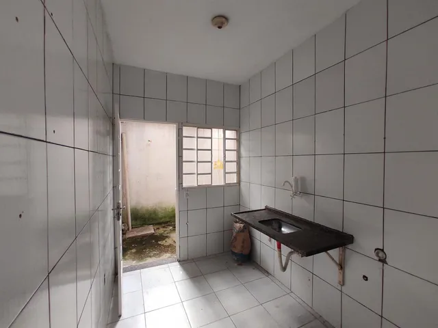 Imagem 8: Casa À Venda em Esmeraldas-Mg, santa Cecília: 2 Quartos, 1 Banheiro, 1 Vaga de Garagem. Confira!
