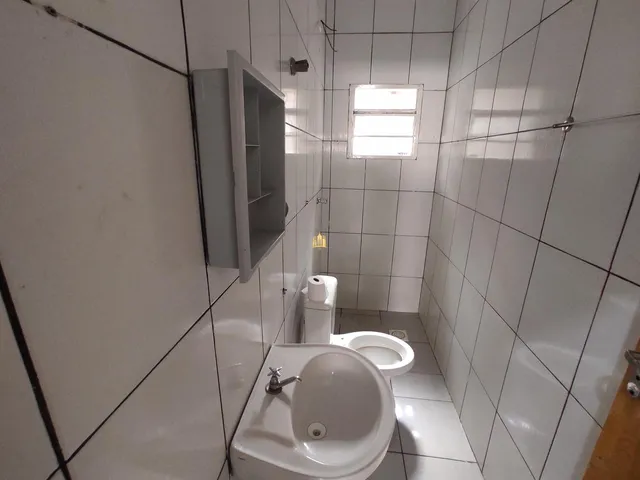 Imagem 10: Casa À Venda em Esmeraldas-Mg, santa Cecília: 2 Quartos, 1 Banheiro, 1 Vaga de Garagem. Confira!