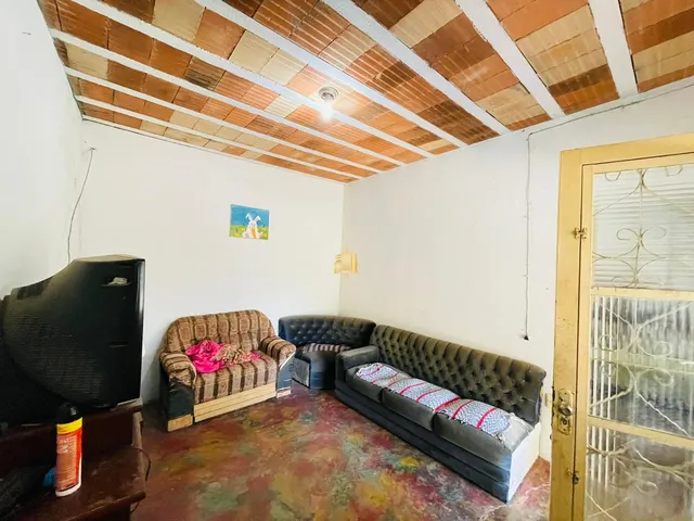 Imagem 10: Venda de Sítio na Região dos Tropeiros, Esmeraldas - 2.750M² com Casa, Fogão a Lenha, R$ 335.000