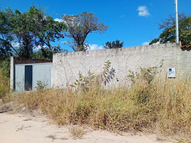 Imagem: Casa Inacabada À Venda em Esmeraldas