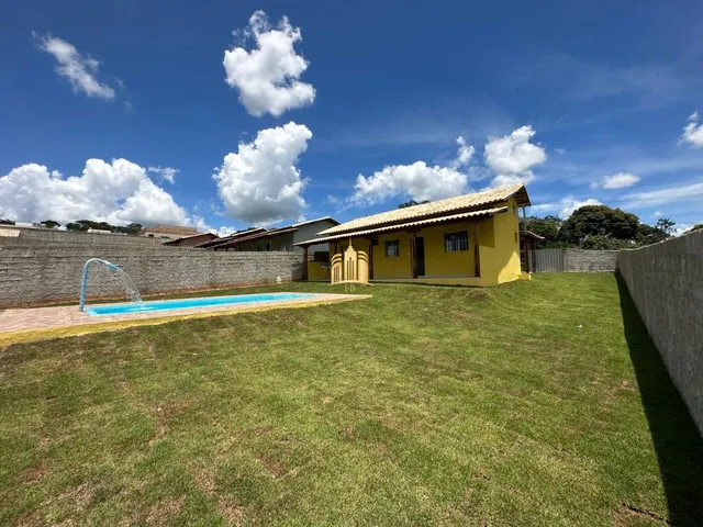 Imagem 1: Sítio com Piscina À Venda no Bairro Tropeiros, Esmeraldas ? 3 Quartos, 1 Suíte