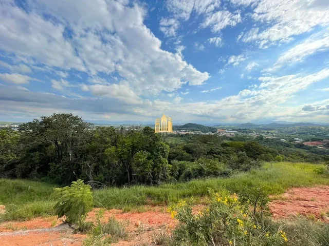 Imagem: Terreno Premium de 1.895M² À Venda no
