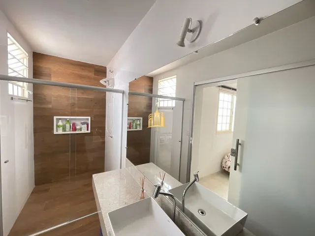 Imagem 7: Casa À Venda no Fernão Dias: 3 Quartos, Área Gourmet e Piscina com Hidro!