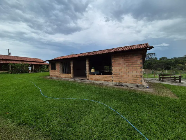 Imagem 11: Fazenda de 6 Hectares À Venda em Esmeraldas - R$900.000,00 com Casas, Lagoas e Área Gourmet