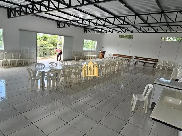 Imagem 5: Aluguel de Imóvel Versátil em Esmeraldas ? 140M² para Loja Ou Salão de Festas, Ótima Localização