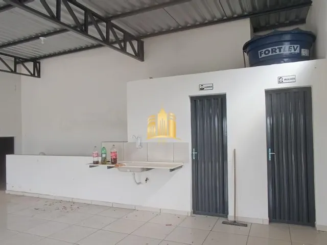 Imagem 3: Aluguel de Imóvel Versátil em Esmeraldas ? 140M² para Loja Ou Salão de Festas, Ótima Localização