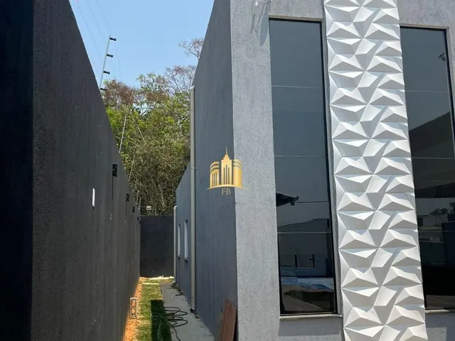 Imagem 8: Casa 3 Quartos com Suíte e Closet - Piscina Aquecida - Área Gourmet - 5 Vagas - Pé Direito Duplo