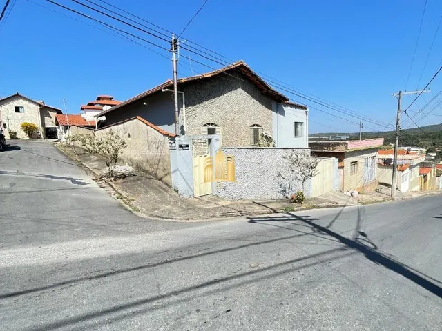 Imagem: Casa 4 Quartos Centro Esmeraldas 2 Ruas