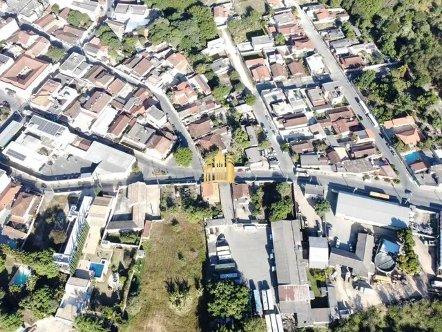 Imagem 5: Casa À Venda Centro Esmeraldas Mg: 3 Quartos Lote 1138M²