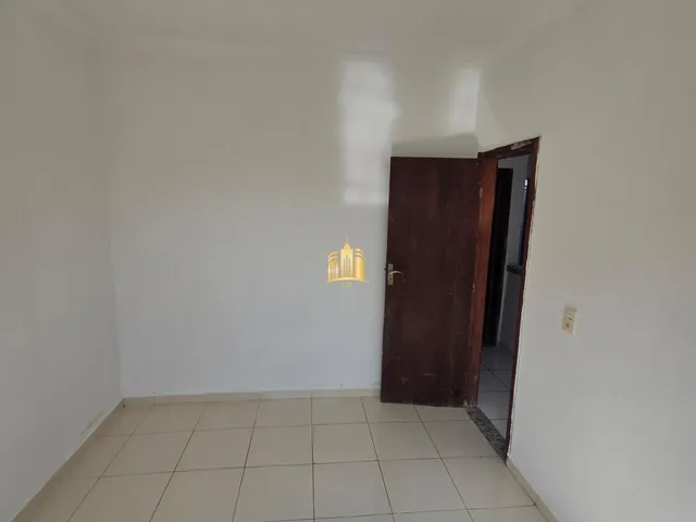 Imagem 5: Casa em Condomínio À Venda - Esmeraldas/Mg R$185.000,00
