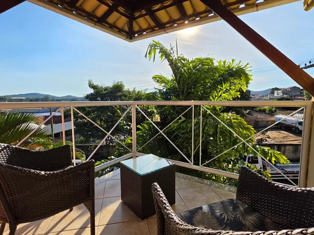 Imagem 6: Casa Alto Padrão com 5 Quartos, 4 Suítes e Piscina em Esmeraldas