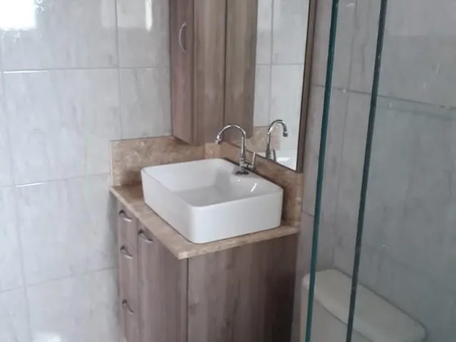Imagem 5: Sobrado com Dois Dormitórios, Sala, Cozinha, Área de Serviço Uma Vaga de Garagem. Móveis Planejados