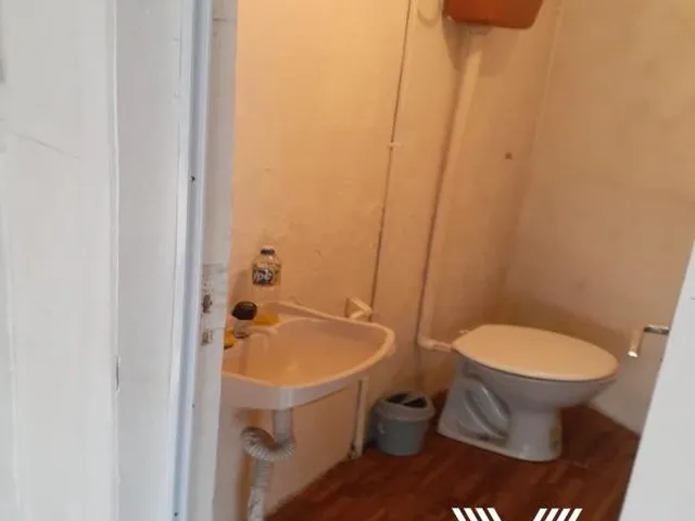 Imagem 9: Sala Comercial com Um Banheiro, 70,00M² na Avenida Militar. (Restrito Bares