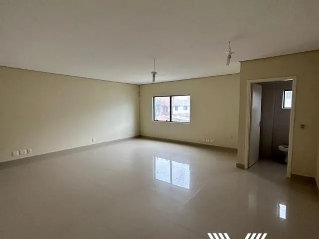 Imagem 5: Sala Comercial À Venda no Centro Clínico, Centro; Entre em Contato Conosco para Mais Informações
