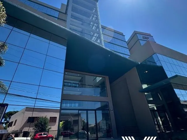 Imagem 3: Sala Comercial para Venda no Centro, 01 Banheiro e 01 Vaga de Garagem; Entre em Contato Conosco para Mais Informações
