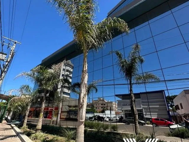Imagem 4: Sala Comercial para Venda no Centro, 01 Banheiro e 01 Vaga de Garagem; Entre em Contato Conosco para Mais Informações