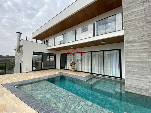 Imagem: Casa Sobrado de Esquina com Vista para a