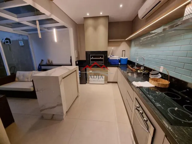 Imagem: Casa com 3 Suítes e Área Gourmet, À Venda
