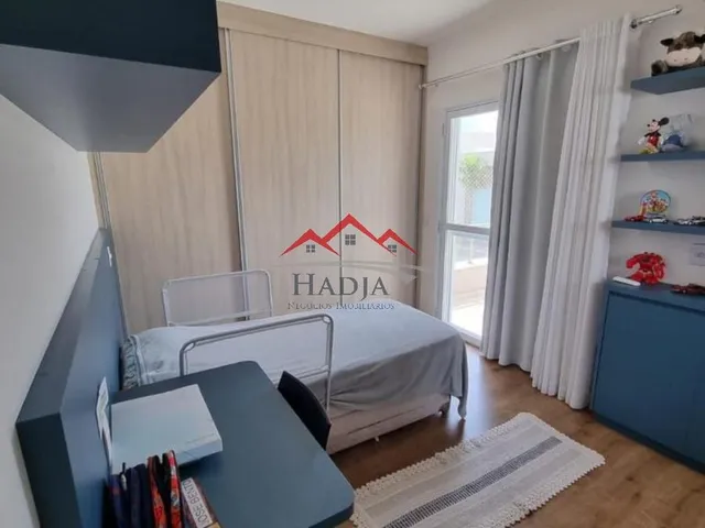 Imagem 10: Casa com 3 Suítes e Área Gourmet, À Venda no Bosque dos Jatobás