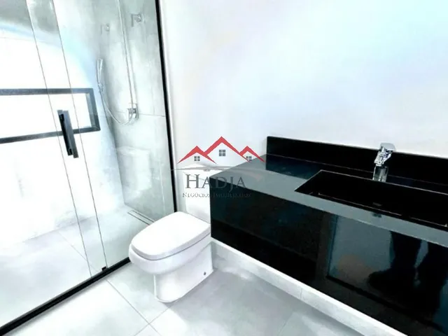 Imagem 10: Casa Alto Padrão 394 M² de Área Construída | 4 Suítes | Piscina | Hidromassagem
