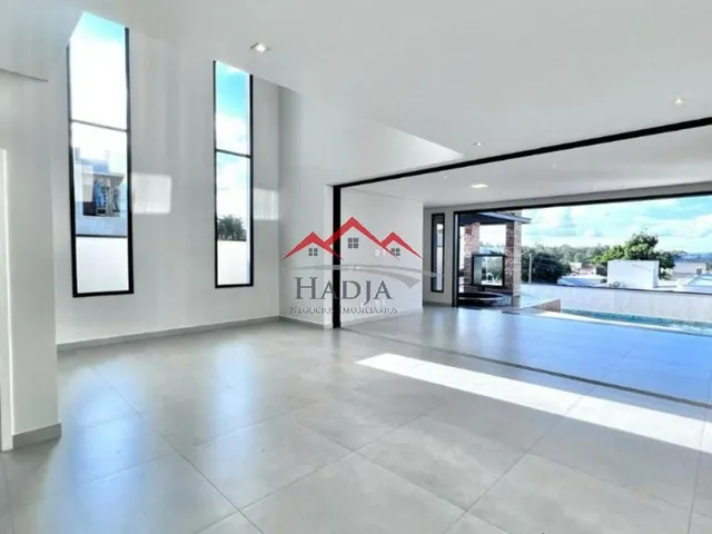 Imagem 4: Casa Alto Padrão 394 M² de Área Construída | 4 Suítes | Piscina | Hidromassagem