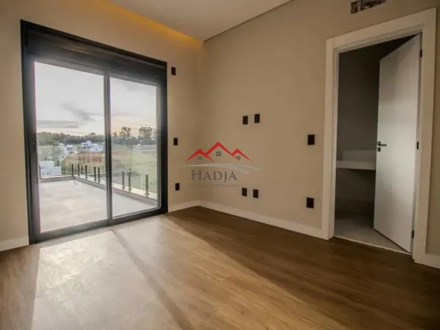 Imagem 2: Casa a Venda no Condomínio Lago Azul em Jundiaí-Sp