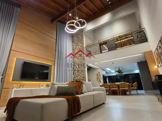 Imagem: Casa Moderna 4 Suítes, Piscina, Pé Direito