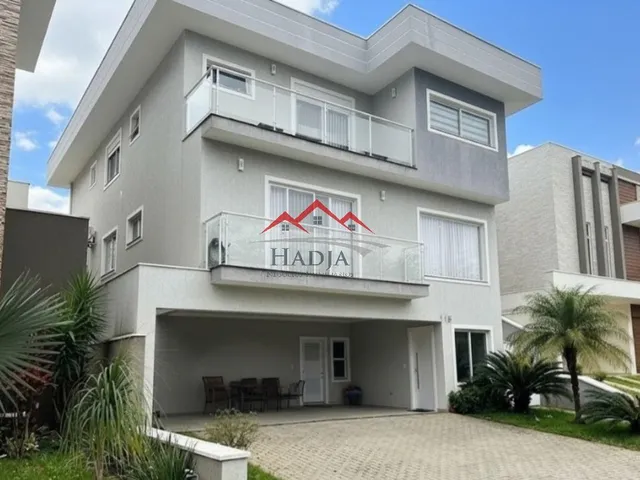 Imagem: Casa Moderna com 3 Suítes, Piscina Aquecida