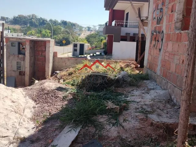 Imagem 12: Casa Térrea À Venda com 3 Suítes em Condomínio Fechado