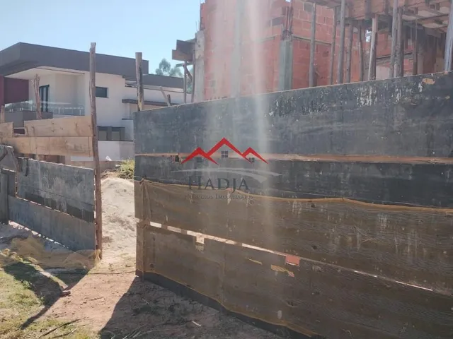 Imagem 10: Casa Térrea À Venda com 3 Suítes em Condomínio Fechado