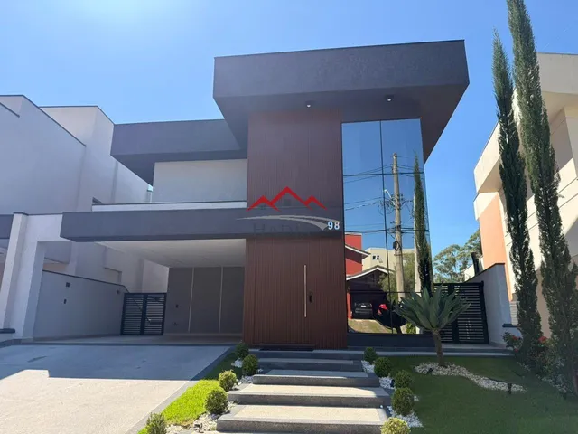 Imagem: Casa Moderna, 4 Dormitórios, com Piscina