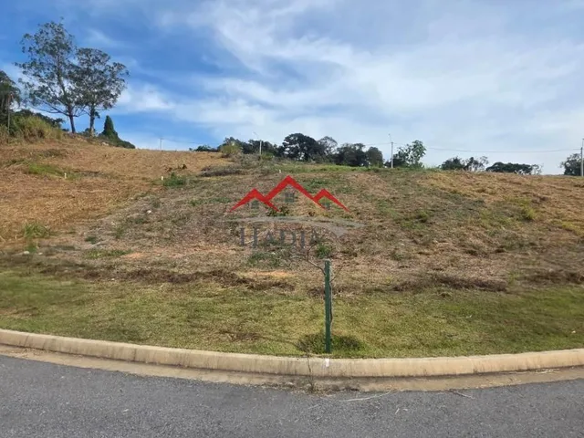 Imagem: Terreno À Venda em Louveira-Sp 265M²
