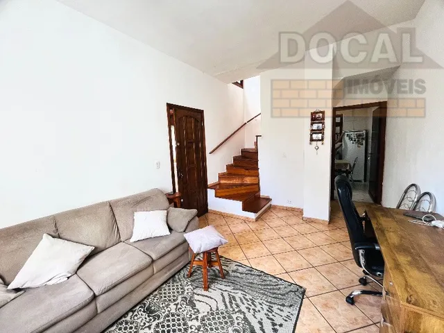 Imagem 2: Casa À Venda em Taboão da Serra-Sp, Bairro Cidade Intercap: 2 Quartos, 2 Salas, 3 Banheiros, 2 Vagas, 89M². Aproveite!