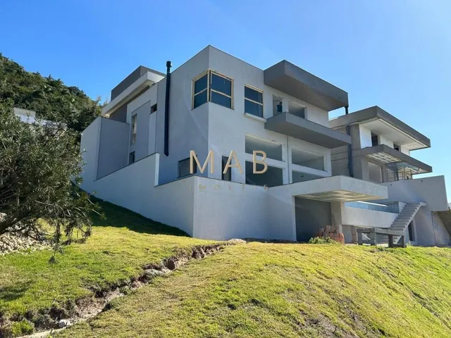 Imagem 1: 0 Casa com 4 dormitórios