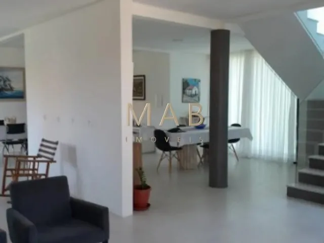 Imagem 12: Casa de Alto Padrão À Venda em Lindo Condomínio na Cachoeira do Bom Jesus - Florianópolis Sc!