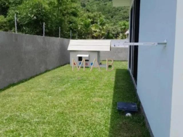 Imagem 10: Casa de Alto Padrão À Venda em Lindo Condomínio na Cachoeira do Bom Jesus - Florianópolis Sc!