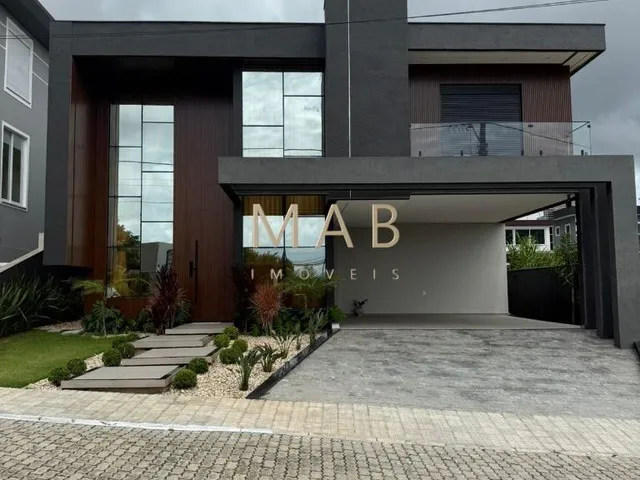 Imagem 1: 0 Casa com 4 dormitórios