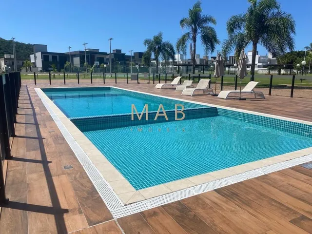 Imagem 12: Casa de Altíssimo Padrão À Venda em Um dos Principais Condomínios do Bairro Ingleses - Florianópolis Sc!