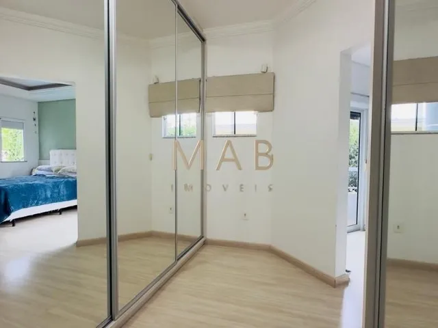 Imagem 2: 0 Casa com 4 dormitórios