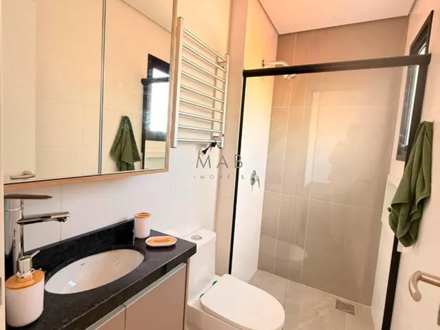 Imagem 2: Apartamento com 2 Suítes À Venda no Saint Humbert Residence, a 80 Metros da Praia dos Ingleses, Florianópolis/Sc!
