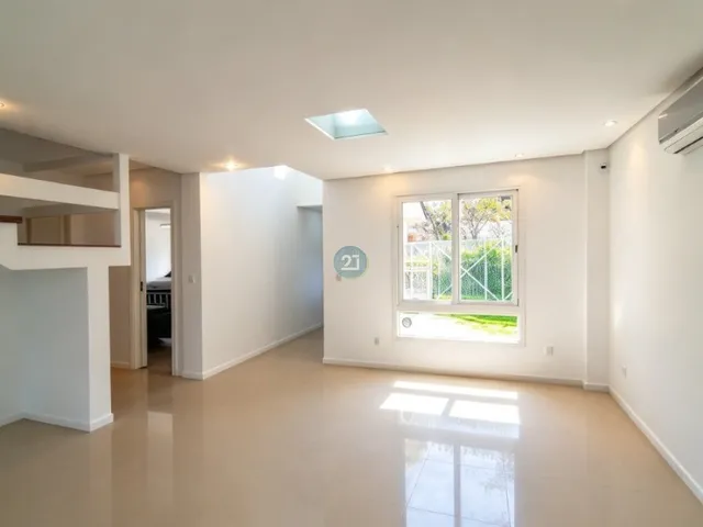 Imagem 8: Casa com 04 Quartos, Piscina, Espaço Gourmet em Terreno de 361M², com Vista para o Mar no João Paulo, Florianópolis