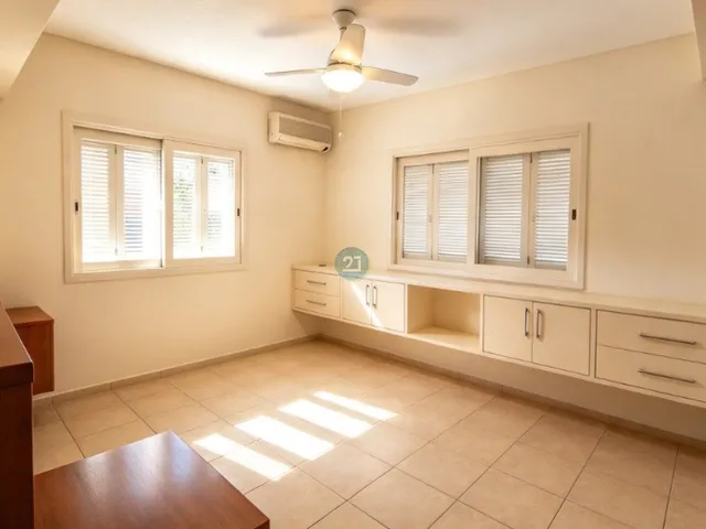 Imagem 5: Casa com 04 Quartos, Piscina, Espaço Gourmet em Terreno de 361M², com Vista para o Mar no João Paulo, Florianópolis