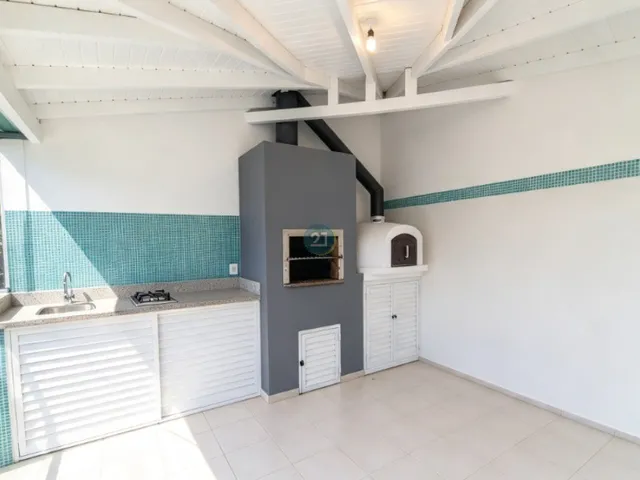 Imagem 10: Casa com 04 Quartos, Piscina, Espaço Gourmet em Terreno de 361M², com Vista para o Mar no João Paulo, Florianópolis