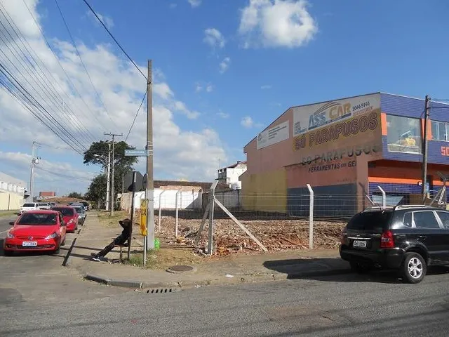 Imagem 1: Terreno Comercial em Curitiba - Paraná, Pinheirinho