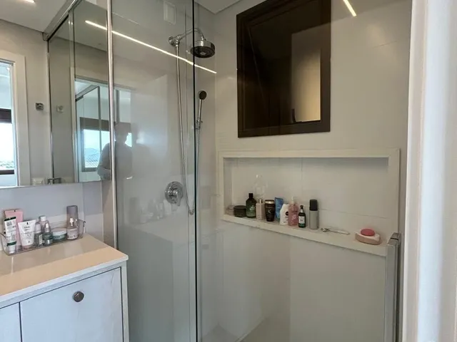 Imagem 5: Apartamento Finamente Mobiliado À Venda no Le Magnific Residence, Localizado no Bairro Pedra Branca, em Palhoça/Sc