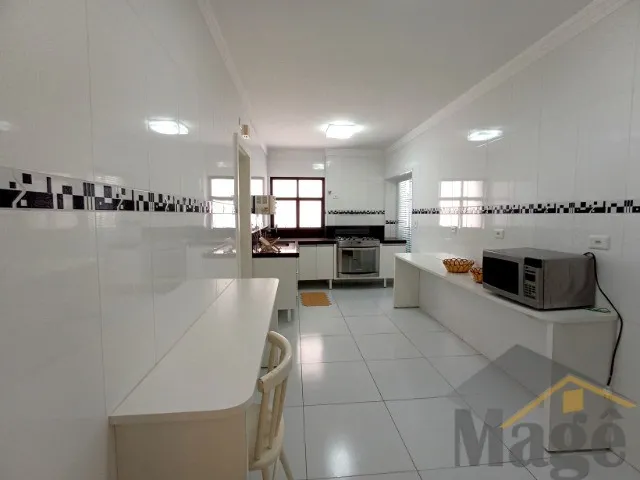Imagem 13: Apartamento com 05 Dormitórios e Varanda Gourmet com Piscina para Locação na Praia das Pitangueiras - Ref.: 6432