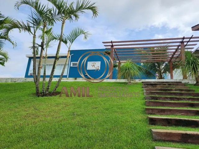 Imagem 2: Casa com 5 Dormitórios (4 Suítes), 600M² de Área Construída em Terreno de 1.019M² no Parque Lago Dourado, Jacareí