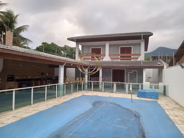 Imagem: Casa Sobrado, Praia Maranduba, Escritura