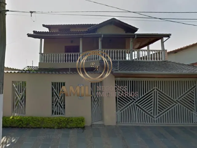 Imagem: Casa de Luxo com 5 Quartos e 2 Suítes no